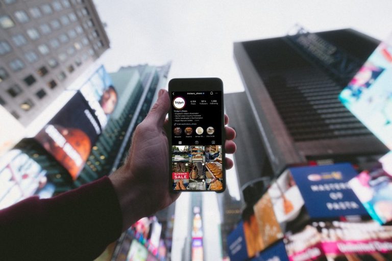 Social media marketing tips for ecommerce audience growth – Qoob